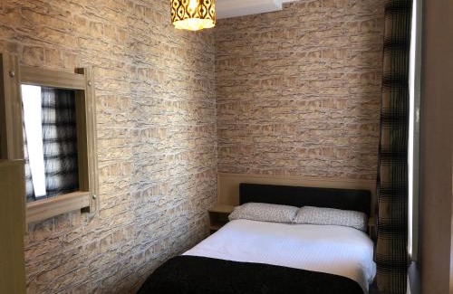 Blackpool Town Center Bed & Breakfast | West Vale Villa