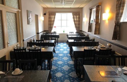 Blackpool Town Center Bed & Breakfast | West Vale Villa