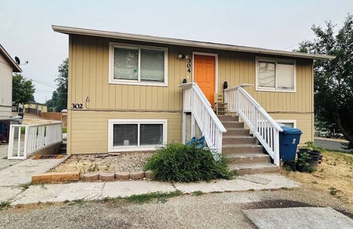 Nampa House | WesterHaven- 2 bd Garden Level
