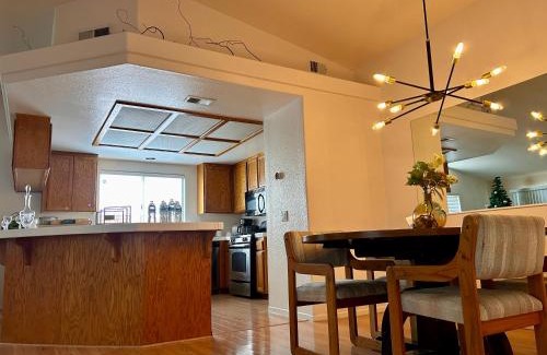 Hemet House | Western Horizon Home