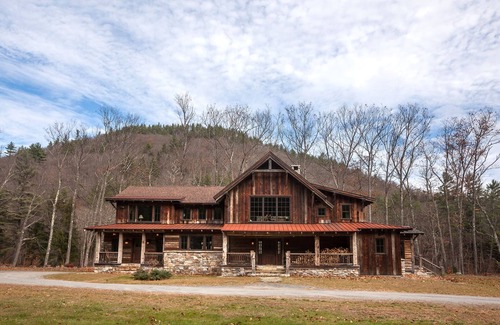 Jamaica House | Western Mountain Lodge on River and Close to Stratton