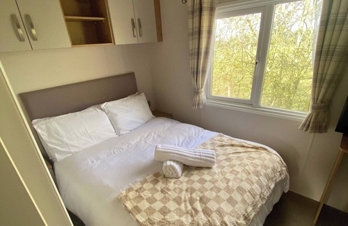 Capernwray Cabin | Westfield Lodge Retreat-Sleeps 6-Pet Friendly