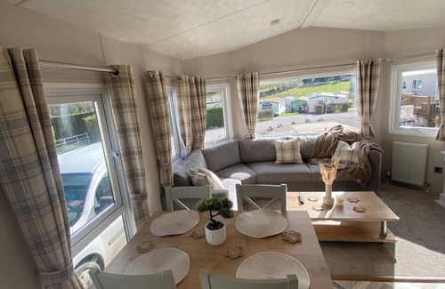 Capernwray Cabin | Westfield Lodge Retreat-Sleeps 6-Pet Friendly