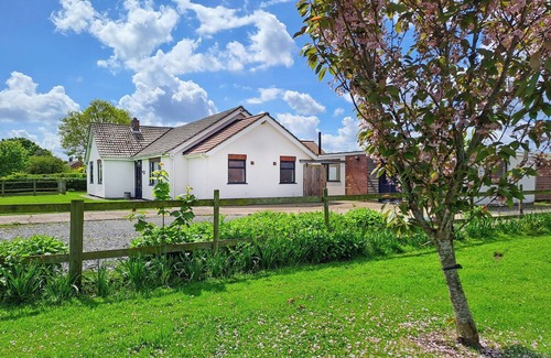 Helsey Cottage | Westfields Bungalow is our wonderful newly refurbished detached bungalow.
