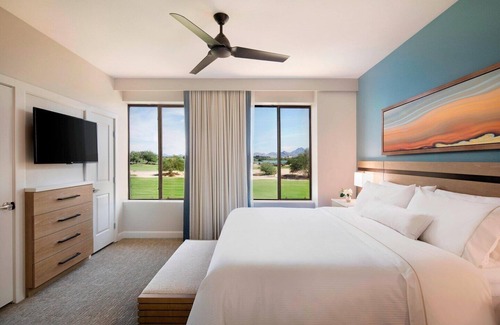 Paradise Valley Village Resort | Westin Kierland Villas 1 Bedroom Unit Sleeps 4