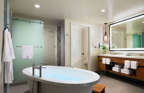 Kaanapali Resort | Westin Nanea Ocean Villas, Beautiful 2-Bedroom well appointed accommodations