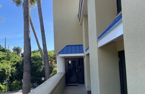 Contant Farms Villa | Westin resort.Beautiful ocean view over Cruz Bay. Quiet hillside unit.