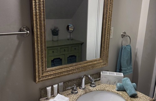 Waterford Valley Apartment | Westmount Manor Executive 3 Bedroom Apartment, Westmount Manor Unit 5