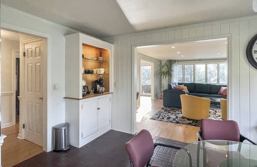 Westport House | Westport Gem - walk to shops, dining, town center, pet-friendly