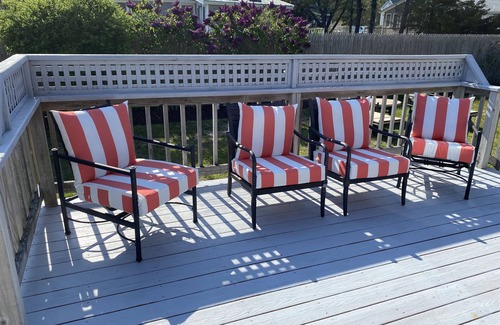 Adamsville House | Westport Point House - Walk onto the Beach