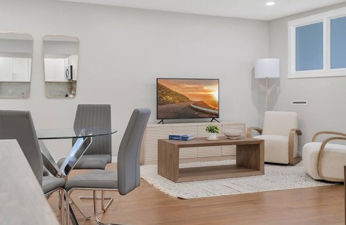 West New Haven Apartment | Westville Nest EastRock Escape 2BR NearYale Wifi