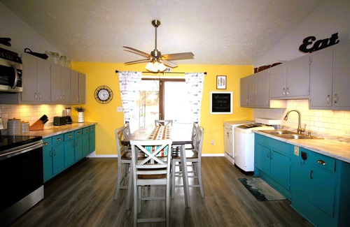 Arvada Apartment | Westward Ho! - Great Central Location - Hot Tub - Olde Town Arvada