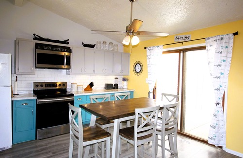 Arvada Apartment | Westward Ho! - Great Central Location - Hot Tub - Olde Town Arvada
