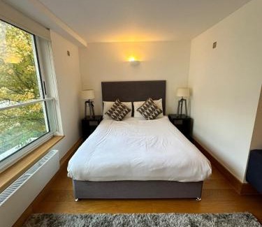 Chelsea Riverside Apartment | Westwood House