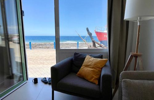 La Santa Apartment | Weybeach1 -shared terrace,ocean view,sea frontline