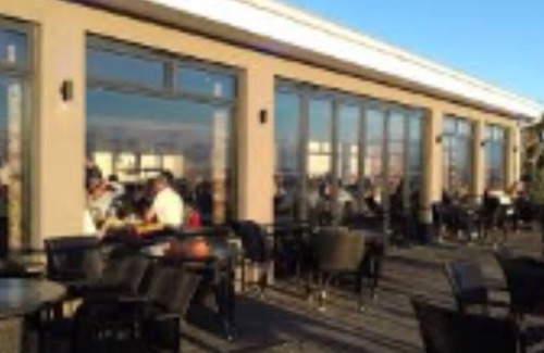 Wyke Regis House | Weymouth, Dorset - Pebble Bank with stunning views of Chesil Beach