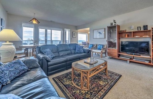 Lincoln Beach Condo | Whale's Spout