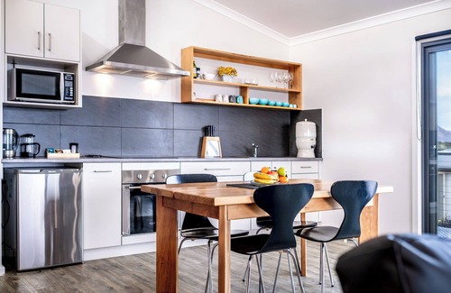 Coles Bay House | Whale Watcher 1 - Freycinet Holiday Houses