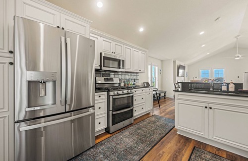 Corolla House | Whalecome Inn: New Private Saltwater Pool, Currituck Club Amenities