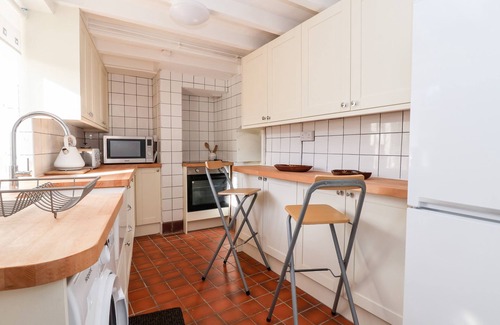 Llangollen Cottage | WHARF COTTAGE, family friendly, with a garden in Llangollen