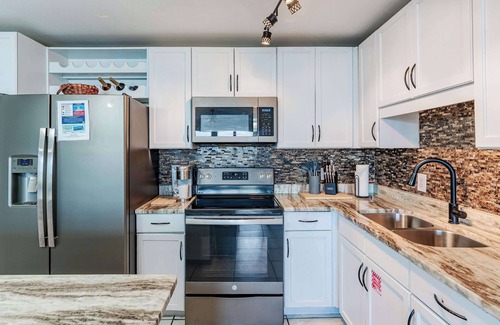 Panama City Beach Condo | Wharftown Retreat - 8ppl