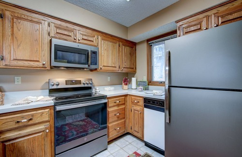 Mount Ida Condo | What A View II/20BRB 3BR/3BA Large with 2 Private Decks by LOVR