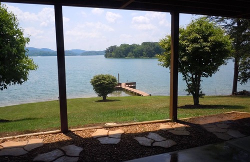 Bean Station House | What a view of Lake Cherokee