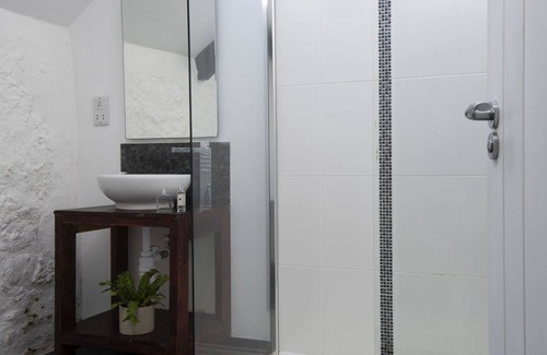 St Just House | Wheal Drea, B&B - a hotel room that sleeps 2 guests in 1 bedroom