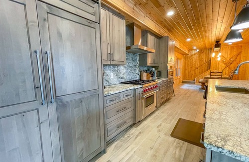 Tofte House | Wheel Hus Retreat is a beautiful luxury home located in Tofte, Minnesota