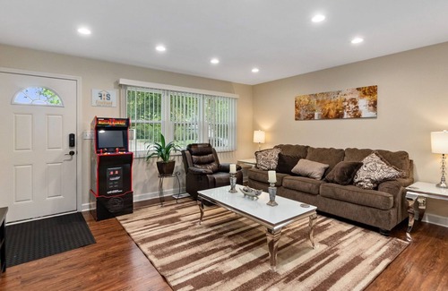 Wheeling House | Wheeling Rental