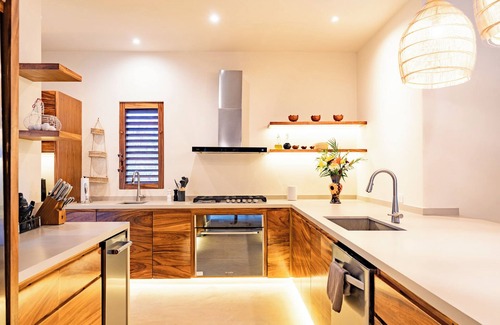 Santa Maria Huatulco Villa | Where Beachside Serenity Meets Architectural Elegance