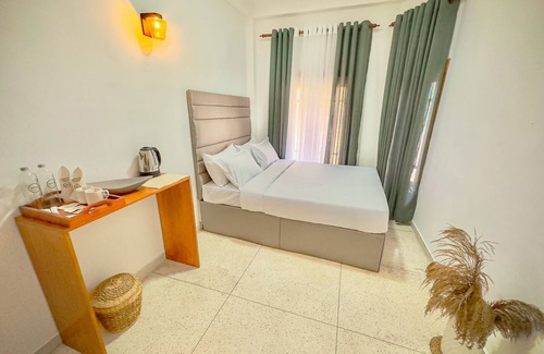 Nuwara Eliya Hotel | Where Cozy Hospitality Meets the Beauty of a Chilled Retreat in Every Season.