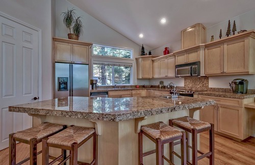 Pioneer Trail House | Where Eagles Fly-come play in the mountains-fall discounts in place