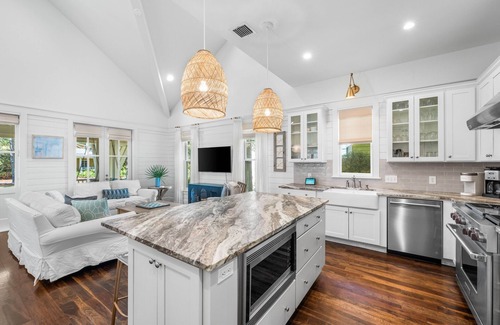Forest District House | Where every day feels swimsuit-worthy at Bikini Bottom/Gulf Front Beach Club/Golf Cart/4 Bikes