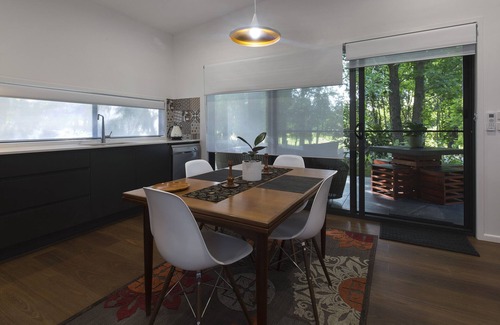 Maleny House | Where Hinterland birdsong welcomes you