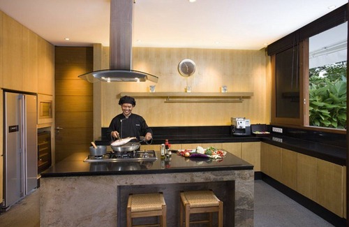 Seminyak Villa | Where Luxury Meets the Beach – Bali Villa 1036