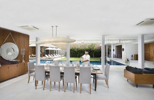 Seminyak Villa | Where Luxury Meets the Beach – Bali Villa 1036