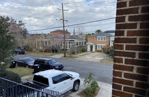 Uptown Historic District House | Where Y'AT Uptown Shotgun Steps away from Magazine St