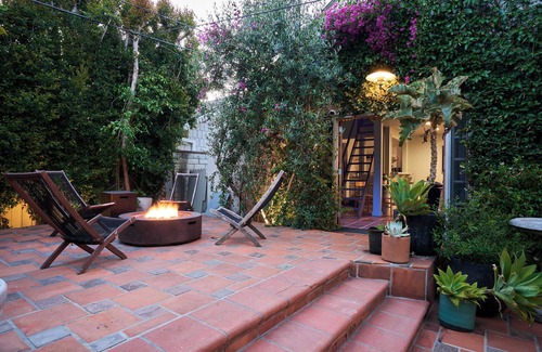 Los Feliz House | Whimsical Los Feliz House - Pool-Fire Pit-Dogs OK!