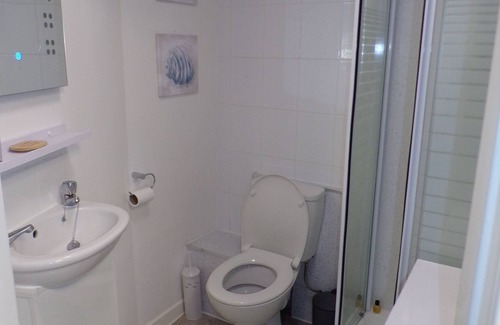 Falkland House | Whinstone Holiday Home in Falkland