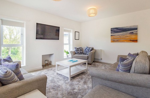 Craster Cottage | WHINSTONE HOUSE, family friendly, luxury holiday cottage in Craster