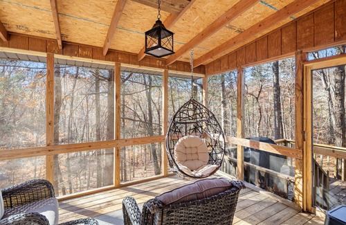 Lake Lure Cabin | Whiskey Woods - Mr Lake Lure Vacation Rentals