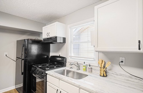 Schnitzelburg House | WhiskeyRow~Churchill Downs~ConventionCenter 6 Min