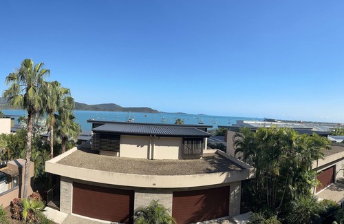 Airlie Beach Apartment | Whisper Bay Mirage Resort 3 bdrm apartment.