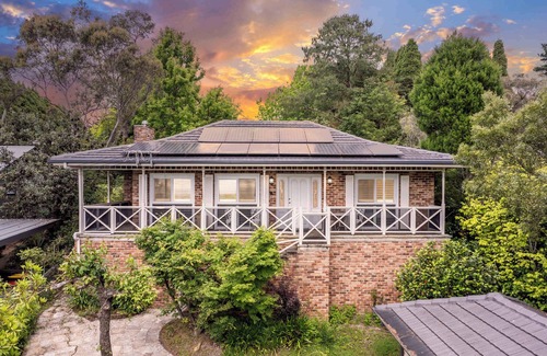 Wentworth Falls House | Whisper on the Falls - Panoramic Valley Views