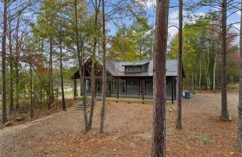 Broken Bow Cabin | Whispering Oaks · A Luxurious Couples Getaway!