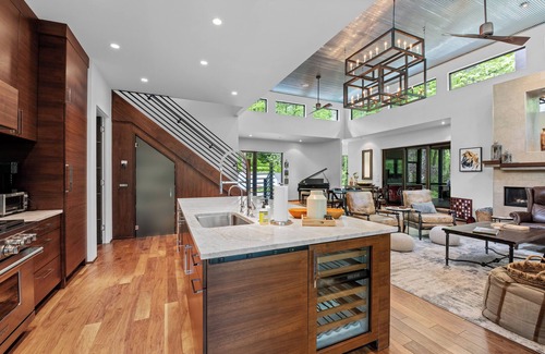Highlands Cabin | Whispering Pines | Exquisite Modern Home with Hot Tub & Guest Suite