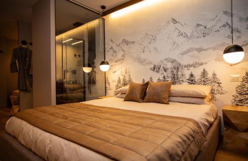 Cervinia Apartment | WHISPERING PINES LODGE Mountain view apartment with ski-in access