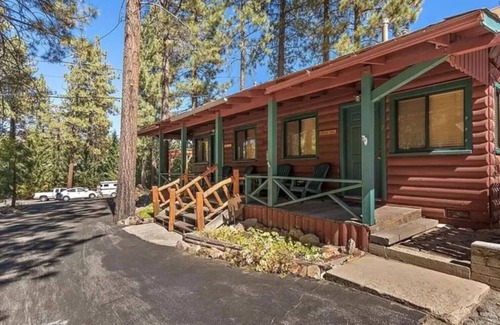 Big Bear Lake Apartment | Whispering Pines - Eagle's Nest Rustic Cabin