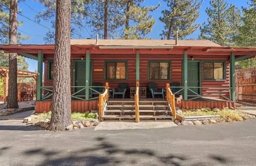 Big Bear Lake Apartment | Whispering Pines - Eagle's Nest Rustic Cabin